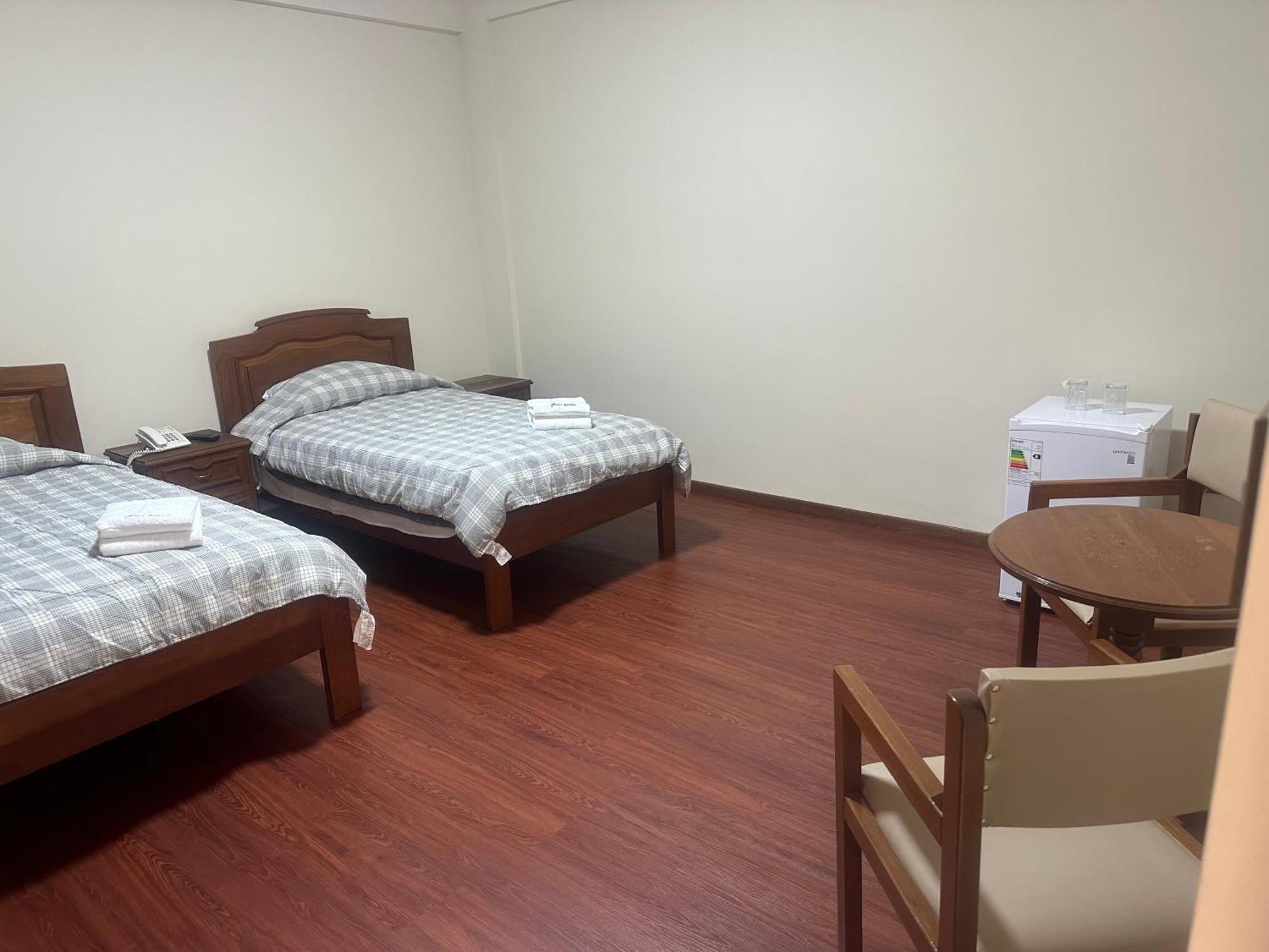 Hotel Oblitas Кочабамба Екстериор снимка