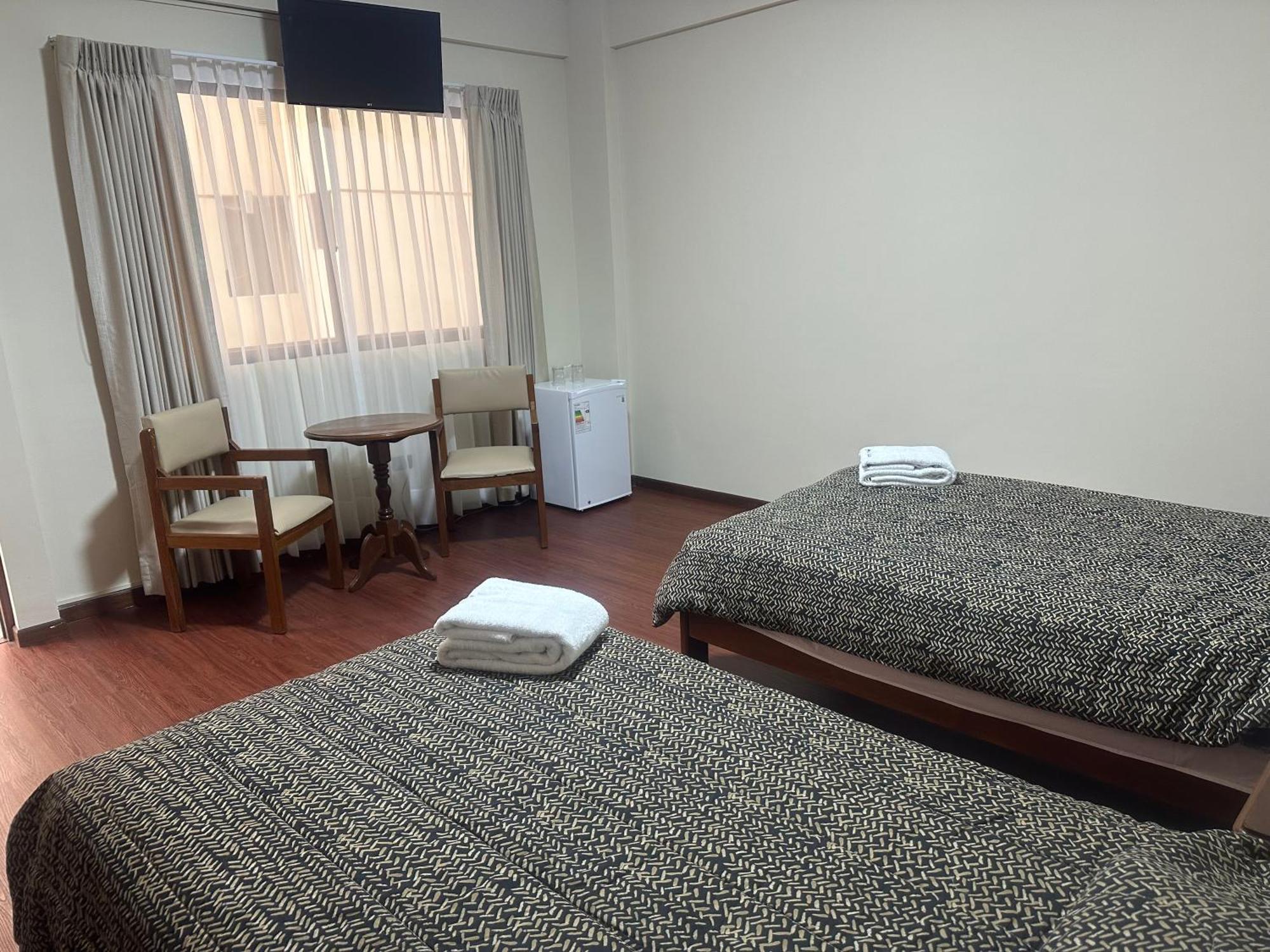 Hotel Oblitas Кочабамба Екстериор снимка