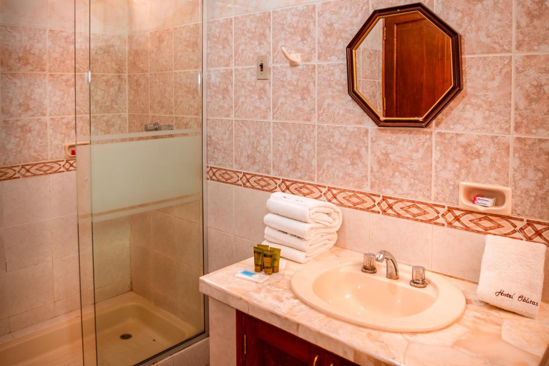 Hotel Oblitas Кочабамба Екстериор снимка