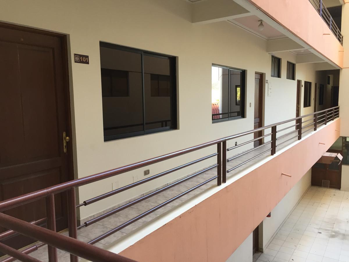 Hotel Oblitas Кочабамба Екстериор снимка