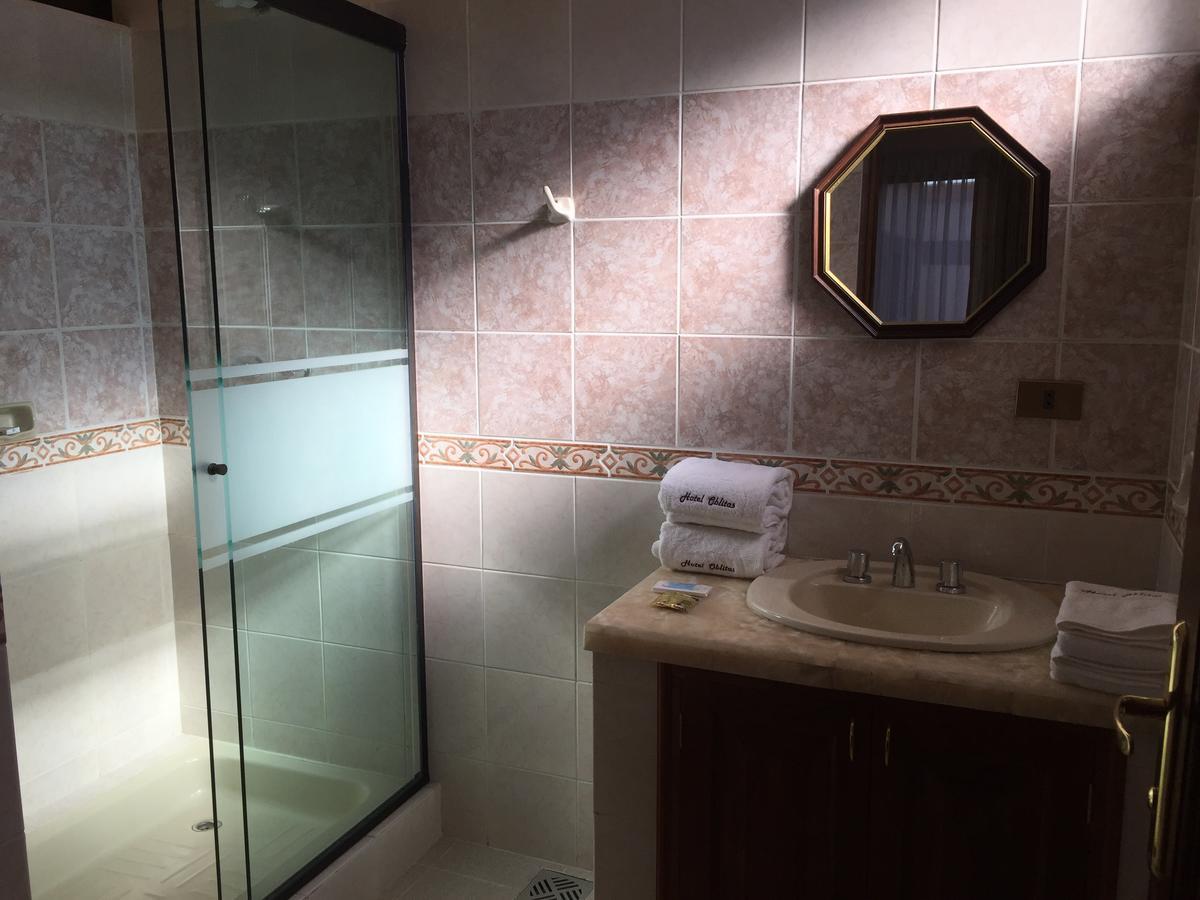 Hotel Oblitas Кочабамба Екстериор снимка