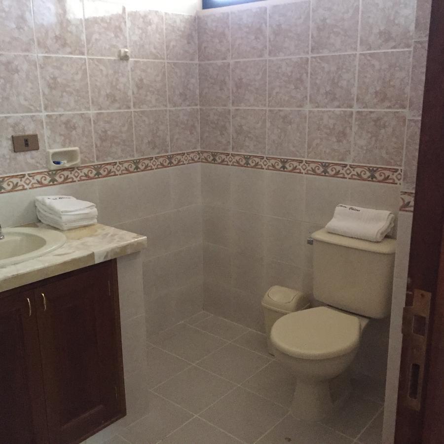 Hotel Oblitas Кочабамба Екстериор снимка